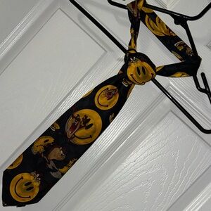 Looney Tunes Vintage 1996 Taz Tasmanian Devil Smiley Face Patterned Tie